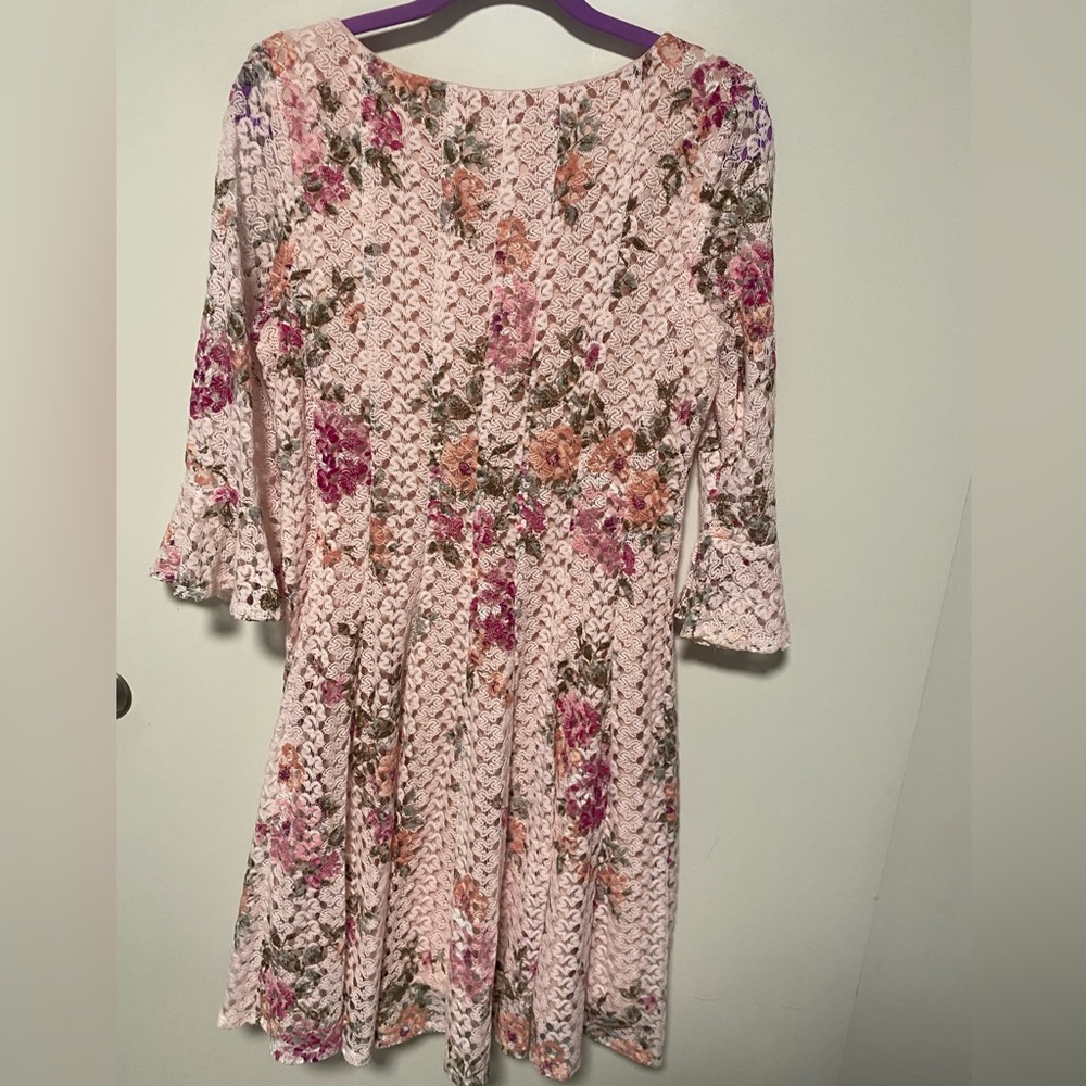 EUC! Rabbit Rabbit Rabbit Pink Floral Lace-Texture Long Sleeve Midi Dress Large - Picture 2 of 4